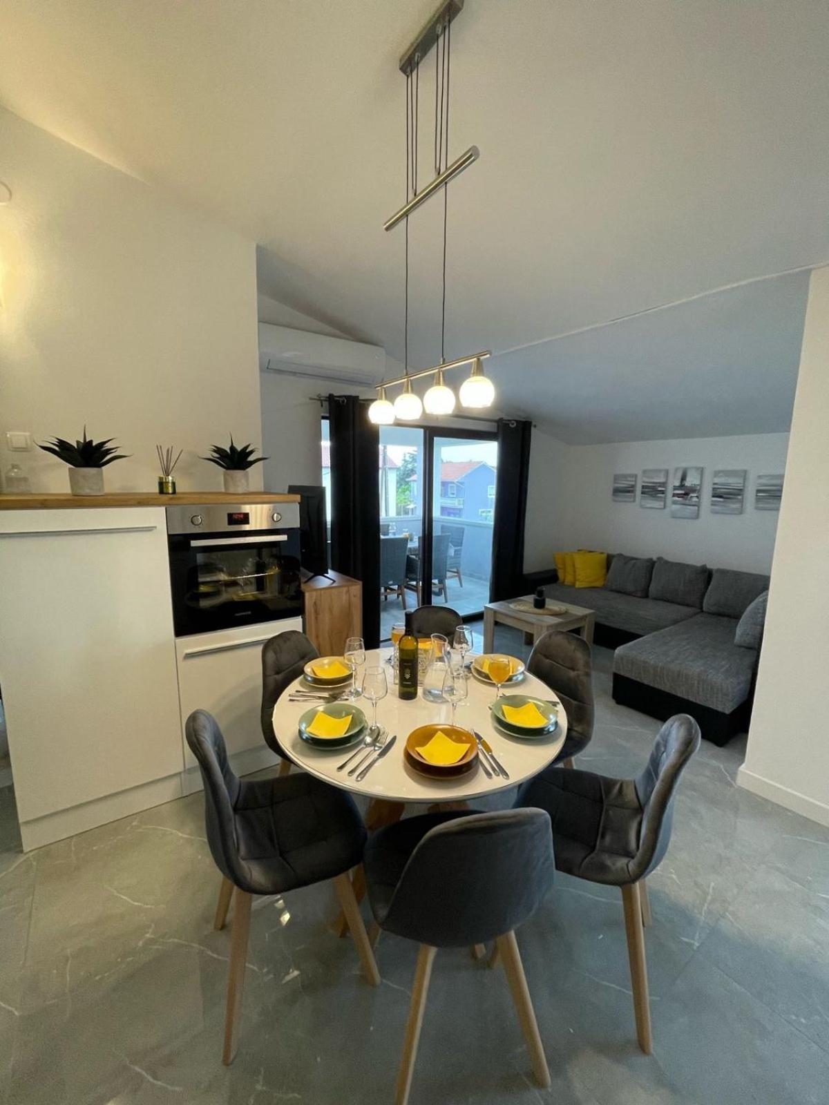 Apartments Mia Bibinje Eksteriør bilde
