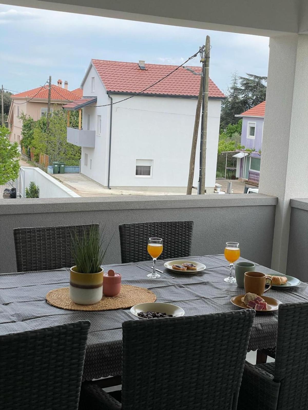 Apartments Mia Bibinje Eksteriør bilde